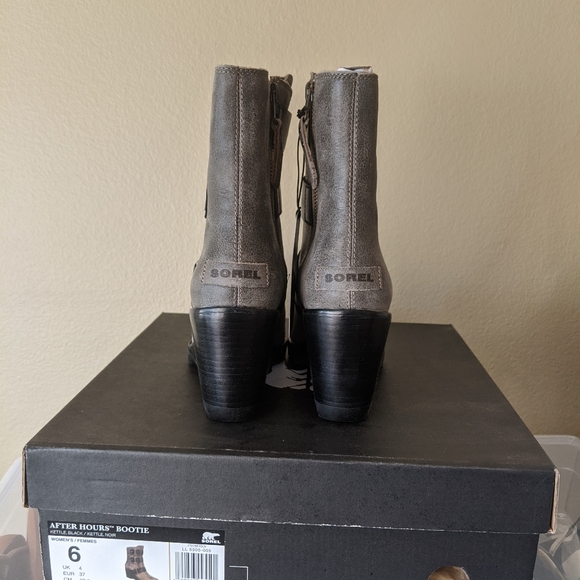 Sorel "After Hours" Winter Boot - Picture 8 of 9